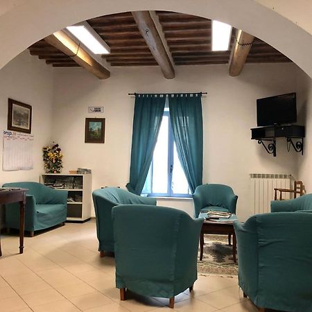 מלון Residenza Pitigliano Gens Petilia - Nuova Gestione מראה חיצוני תמונה