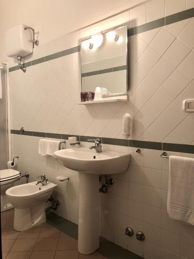 מלון Residenza Pitigliano Gens Petilia - Nuova Gestione מראה חיצוני תמונה