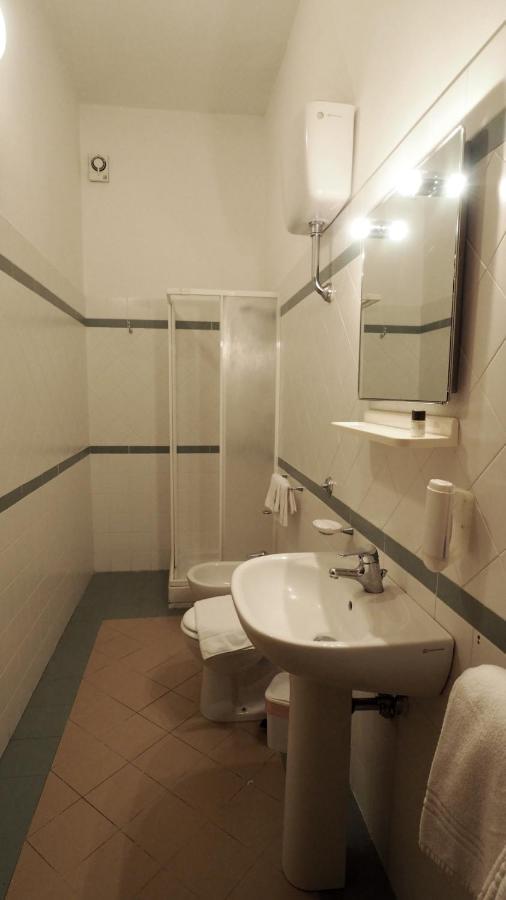 מלון Residenza Pitigliano Gens Petilia - Nuova Gestione מראה חיצוני תמונה